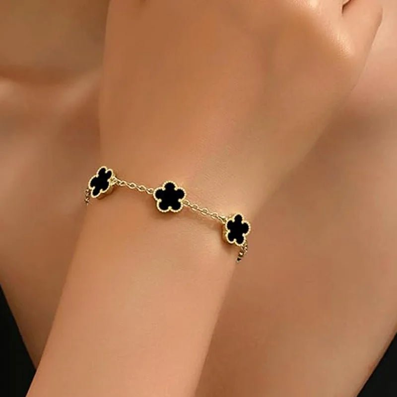 Eternal Clover Bracelet 🌸 - Britt Company