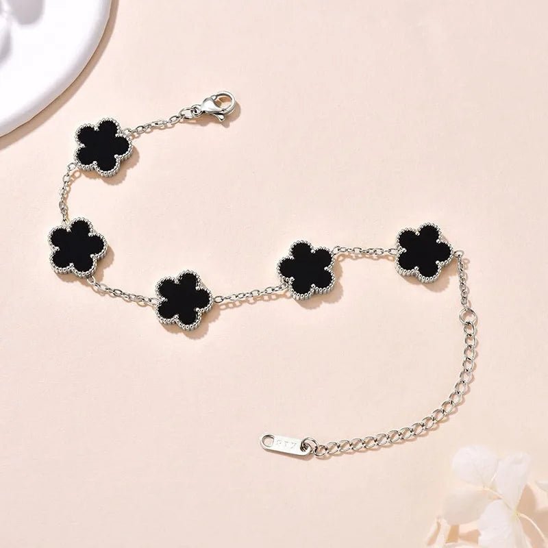 Eternal Clover Bracelet 🌸 - Britt Company