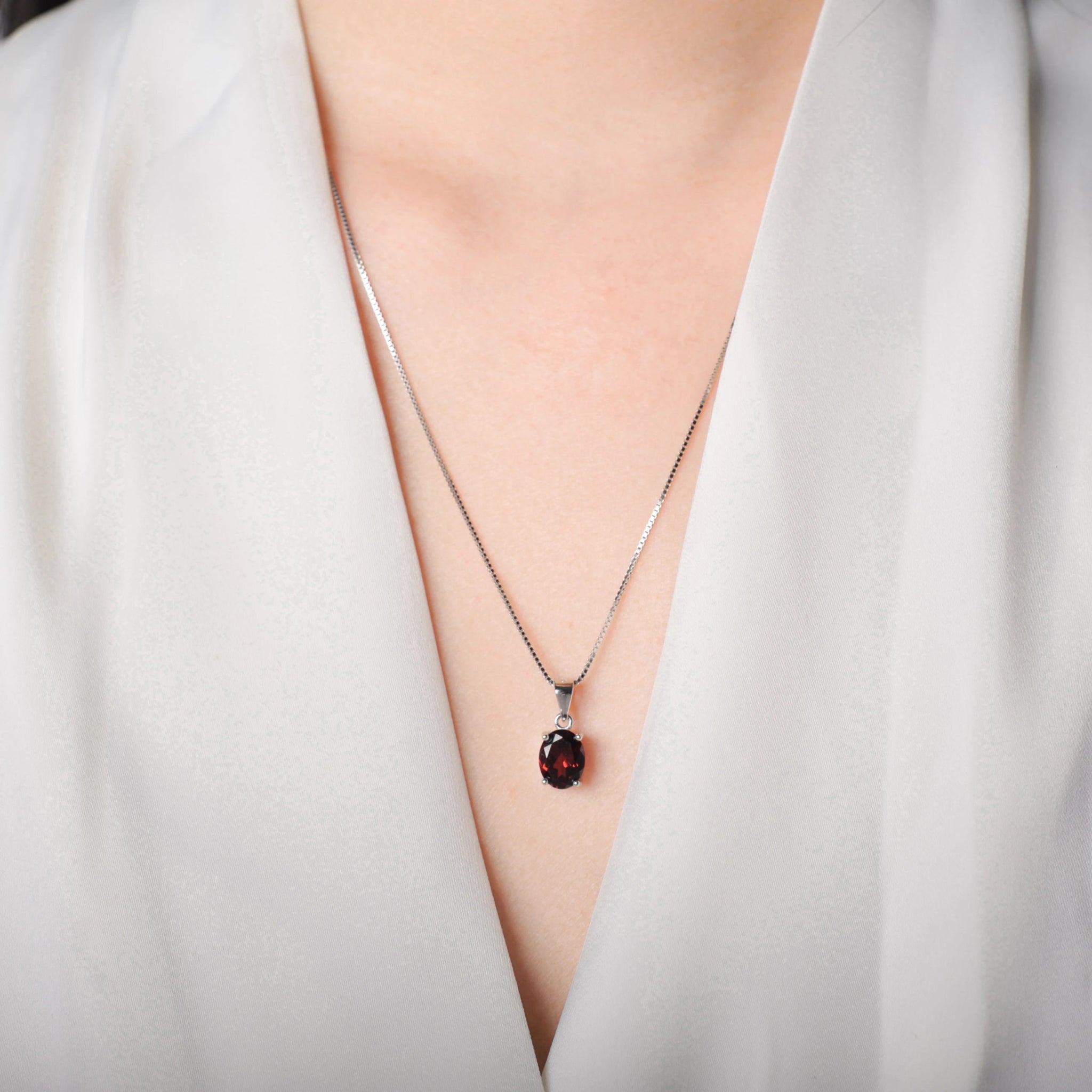 ✨ Eternal Glow – Certified 925 Sterling Silver Oval Birthstone Pendant - Britt Company