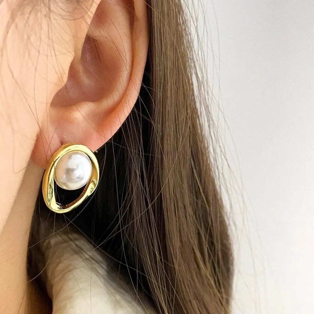 ✨Elegant Pearl Orbit Stud Earrings✨ Britt Company